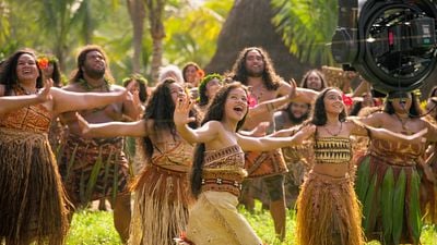 Imagem da notícia "Herdei o nepotismo e aceito isso de bom grado": Filha de ator de Star Wars, Catherine Laga’aia assume privilégio familiar antes de protagonizar remake live-action de Moana
