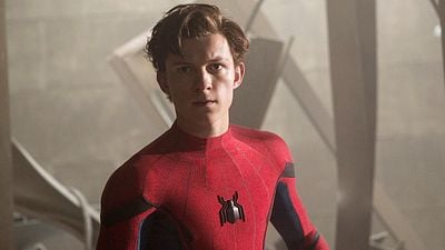 Imagem da notícia Tom Holland já sabia de segredo da Marvel que chocou a todos: O ator evitou a imprensa para não dar com a língua nos dentes