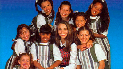 Imagem da notícia Ex-Chiquititas cria OnlyFans após divórcio turbulento e polemiza com figurino da novela