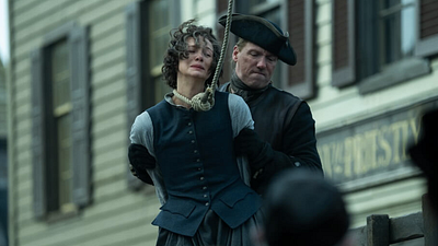 Imagem da notícia A Claire de Outlander tem dublê para cenas de ação? "Não me deixam", desabafa atriz