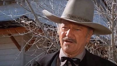 Imagem da notícia "Um dos melhores com quem já trabalhei": Há 49 anos, John Wayne elogiou este ator iniciante que se tornou um grande diretor!