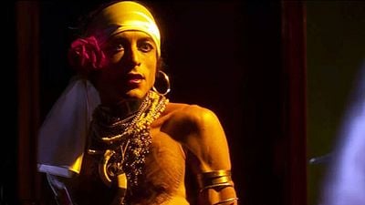 Imagem da notícia Quem é o pai de Ney Matogrosso em Homem com H? Rômulo Braga é estrela de série da Netflix