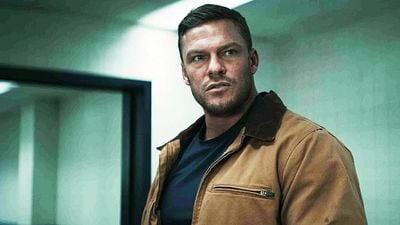 Imagem da notícia Novo filme de Alan Ritchson sofre baixa após briga nos bastidores: Astro de Reacher fez questão cortar laços com colega demitido por justa causa