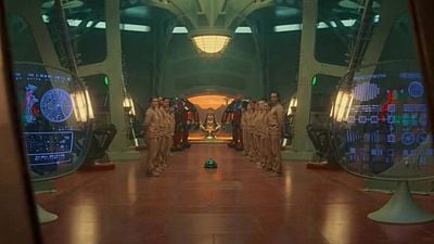 Imagem da notícia Já no streaming: Uma das melhores séries de ficção científica da história que se reinventou 15 vezes (e está em sua fase mais controversa)