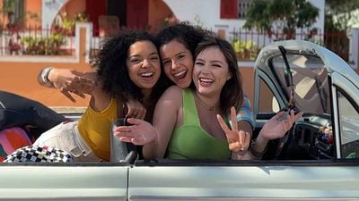 Imagem da notícia Você sabia que uma das estrelas de Tudo Por Um Popstar 2 é uma princesa da Disney?