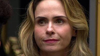 Imagem da notícia No BBB 26, Ana Paula Renault revela o verdadeiro motivo de sua saída do Vídeo Show, há 10 anos: “Sou uma florzinha, muito boazinha”