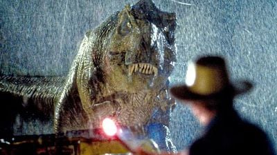 Imagem da notícia O próximo filme de J.J. Abrams é, secretamente, uma reunião do elenco de Jurassic Park