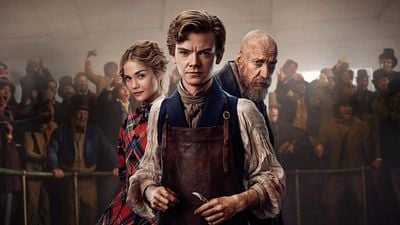 Imagem da notícia As orações dos fãs de história foram atendidas! Concorrente de Bridgerton da Disney vai ganhar 2ª temporada