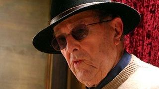 Com 103 anos, Manoel de Oliveira finaliza mais um filme