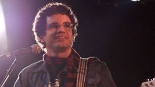 Imagem da notícia Somos Tão Jovens, sobre a vida de Renato Russo, tem estreia adiada