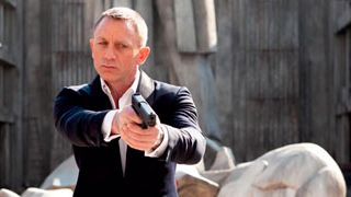 Imagem da notícia Daniel Craig rouba a cena nas novos fotos de 007 - Operação Skyfall
