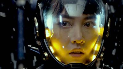 Imagem da notícia Veja novas imagens de Círculo de Fogo, de Guillermo del Toro