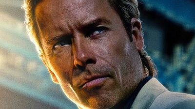 Imagem da notícia Homem de Ferro 3: Divulgado cartaz com vilão interpretado por Guy Pearce