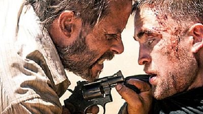 Imagem da notícia Robert Pattinson e Guy Pearce estão na primeira imagem de The Rover
