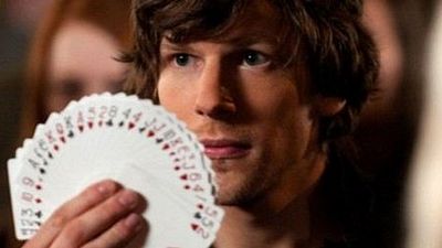 Imagem da notícia Truque de Mestre: Suspense com ilusionistas assaltantes ganha trailer legendado