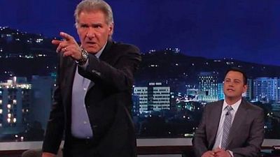 Imagem da notícia Harrison Ford não responde sobre Star Wars e discute com Chewbacca nos EUA