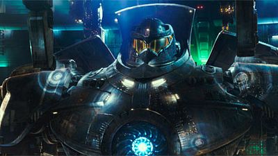 Imagem da notícia Círculo de Fogo ganha trailer eletrizante!