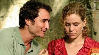 Imagem da notícia Exclusivo - João Miguel é a estrela de vídeo de Bonitinha, mas Ordinária