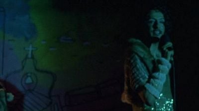 Imagem da notícia Exclusivo - Irandhir Santos é o mestre de cerimônias em novo vídeo de Tatuagem