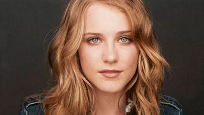Imagem da notícia Evan Rachel Wood ataca machismo em Hollywood após corte de cena com sexo oral
