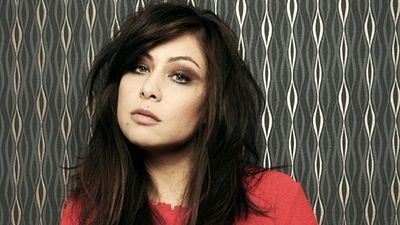 Imagem da notícia Enquete da Semana: Pitty deveria seguir o caminho de Sandy e fazer um filme