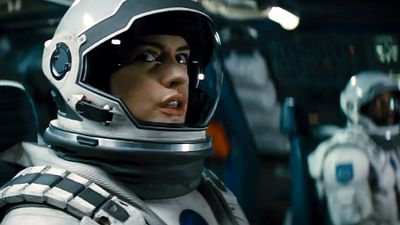 Imagem da notícia Interstellar: Primeiro trailer da ficção científica mostra Matthew McConaughey viajando pelo espaço