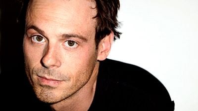 Imagem da notícia Batman V Superman: Scoot McNairy entra para o elenco do filme