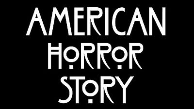 Imagem da notícia American Horror Story: criador da série divulga nova imagem das irmãs siamesas Bette e Dot