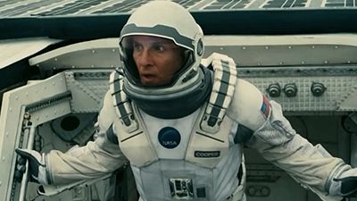 Imagem da notícia Matthew McConaughey e Anne Hathaway viajam no espaço para salvar a humanidade em novo trailer de Interestelar