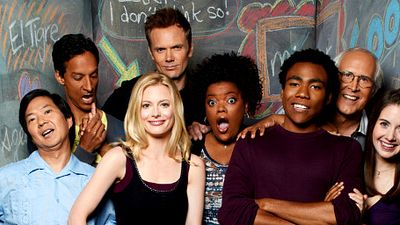 Imagem da notícia Diretores de Capitão América garantem: Community vai virar filme