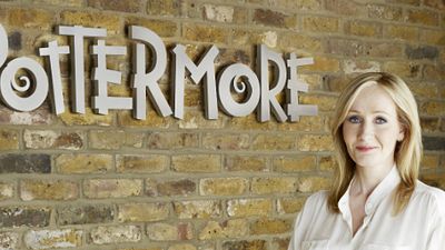 Imagem da notícia J.K. Rowling surpreende e anuncia novo texto sobre a saga Harry Potter
