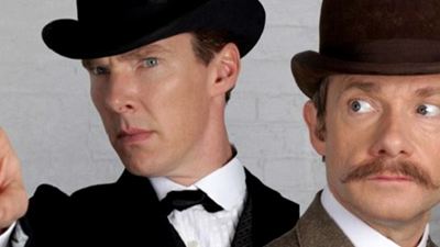 Sherlock e Dr. Watson esbanjam elegância em primeira imagem do episódio especial da série