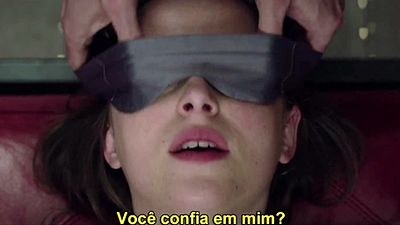 Imagem da notícia Cinquenta Tons de Cinza ganha comercial de TV legendado: "O amor nem sempre é preto e branco"
