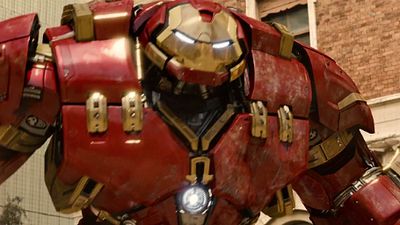 Imagem da notícia Os Vingadores 2: A Era de Ultron divulga novo vídeo com briga entre Hulk e Homem de Ferro