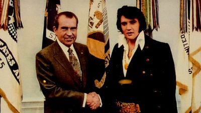 Imagem da notícia Michael Shannon e Kevin Spacey estampam a primeira imagem oficial de Elvis & Nixon