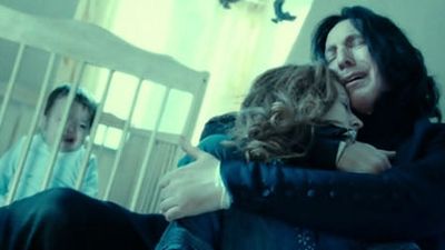Imagem da notícia Hora de se emocionar: Fã reúne cenas da vida de Snape, de Harry Potter, em ordem cronológica