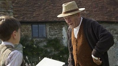 Imagem da notícia Ian McKellen é Sherlock Holmes aos 93 anos no teaser de Mr. Holmes