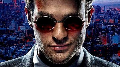 Imagem da notícia Demolidor: Confira novas imagens do Rei do Crime e do escritório de Matt Murdock