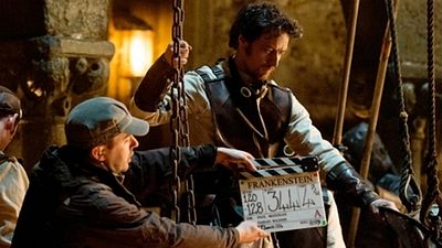 Imagem da notícia Divulgadas as primeiras imagens de James McAvoy e Daniel Radcliffe em Frankenstein
