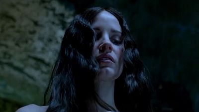 Imagem da notícia Se assuste com o novo e sangrento trailer de A Colina Escarlate, do diretor Guillermo del Toro