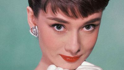 Imagem da notícia Filhos de Audrey Hepburn brigam pela herança da atriz