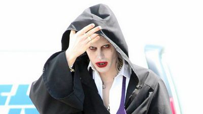 Imagem da notícia Esquadrão Suicida: Veja o Coringa de Jared Leto em novas fotos ainda mais bizarras