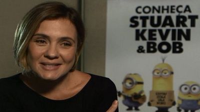Imagem da notícia Exclusivo: Adriana Esteves explica como foi dublar a vilã Scarlet Overkill em Minions