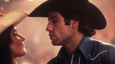 Imagem da notícia Urban Cowboy: Fox autoriza piloto do remake para a TV de Cowboy do Asfalto