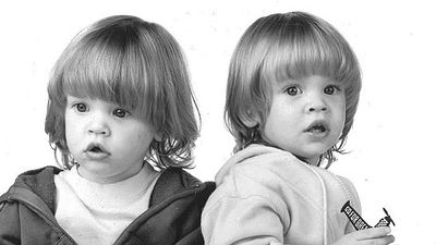 Imagem da notícia Fuller House: John Stamos compara a passagem de tempo de seus filhos gêmeos em Três é Demais