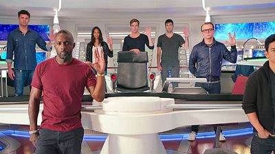 Imagem da notícia Elenco de Star Trek faz homenagem a Leonard Nimoy