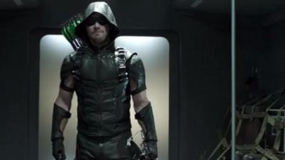 Trailer da 4ª temporada de Arrow traz novo vilão e muitos super-heróis