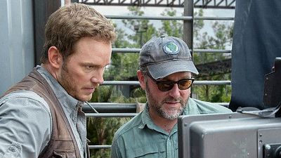 Imagem da notícia Jurassic World 2: Diretor conta como levará a franquia a um novo patamar no próximo filme