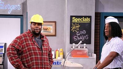 Imagem da notícia Momento nostalgia! Kenan Thompson e Kel Mitchell recriam cena de Good Burger