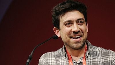 Imagem da notícia Exclusivo: "A gente nunca esquece a adolescência", afirma diretor de Eu, Você e a Garota que Vai Morrer